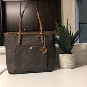 Michael Kors tote